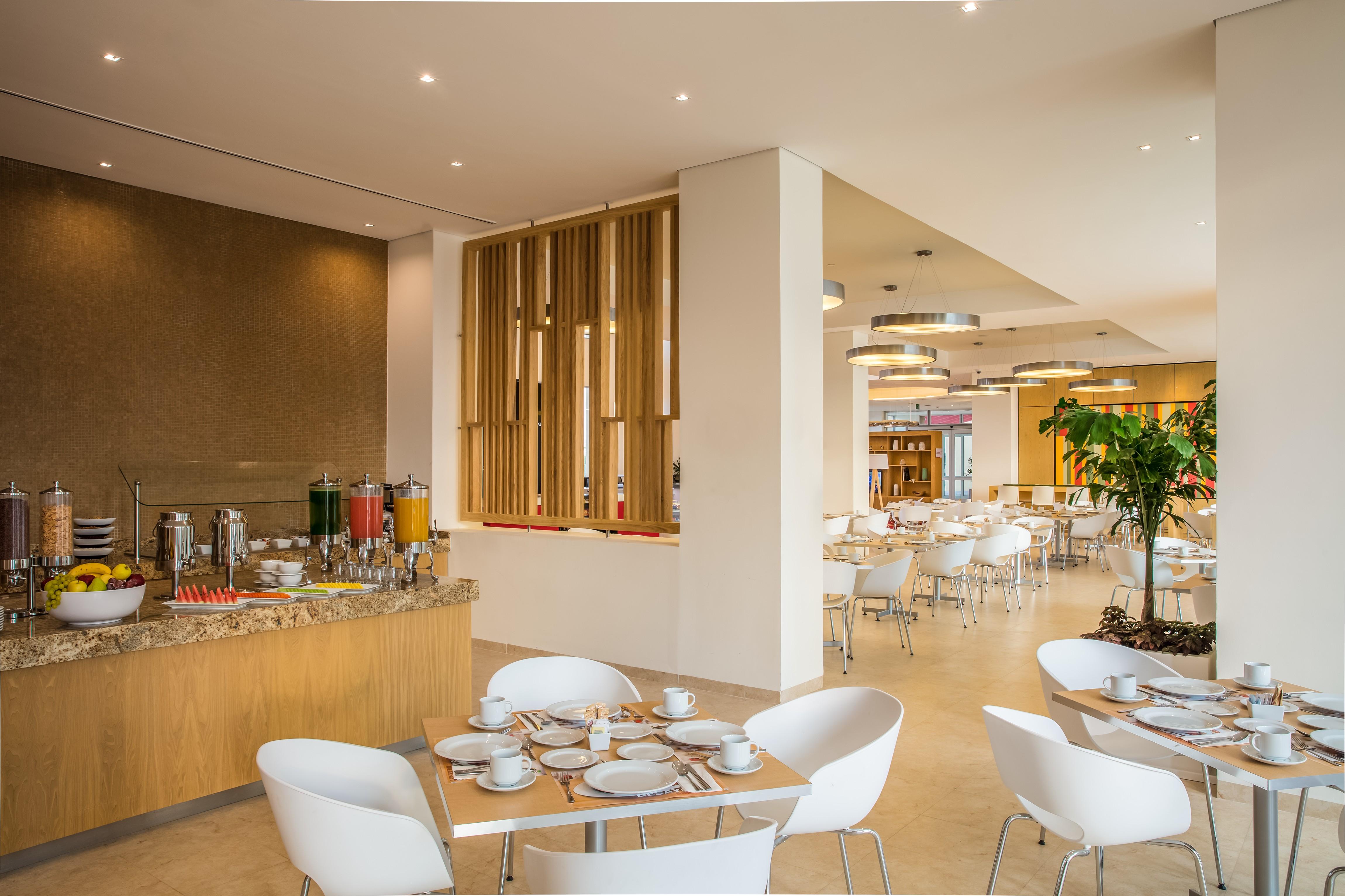 Fiesta Inn Silao Puerto Interior Bagian luar foto